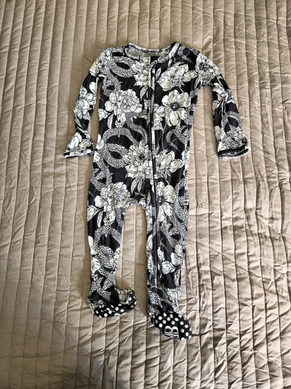 Bums & Roses In The Garden Bamboo Romper 9-12M (141)